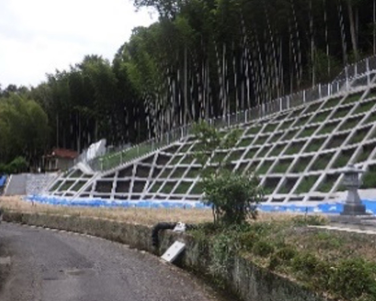 ×××地区　急傾斜地崩壊対策工事