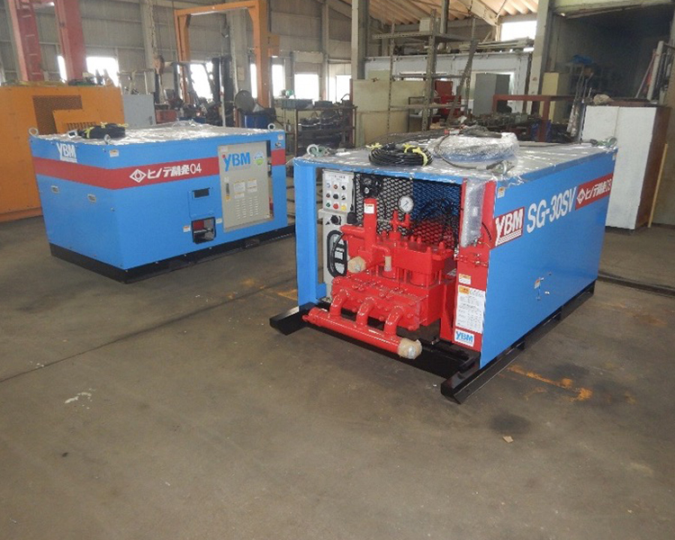 グラウトポンプ